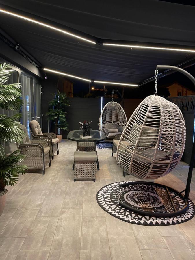 Luxury Loft Spa Сен Дизие Екстериор снимка