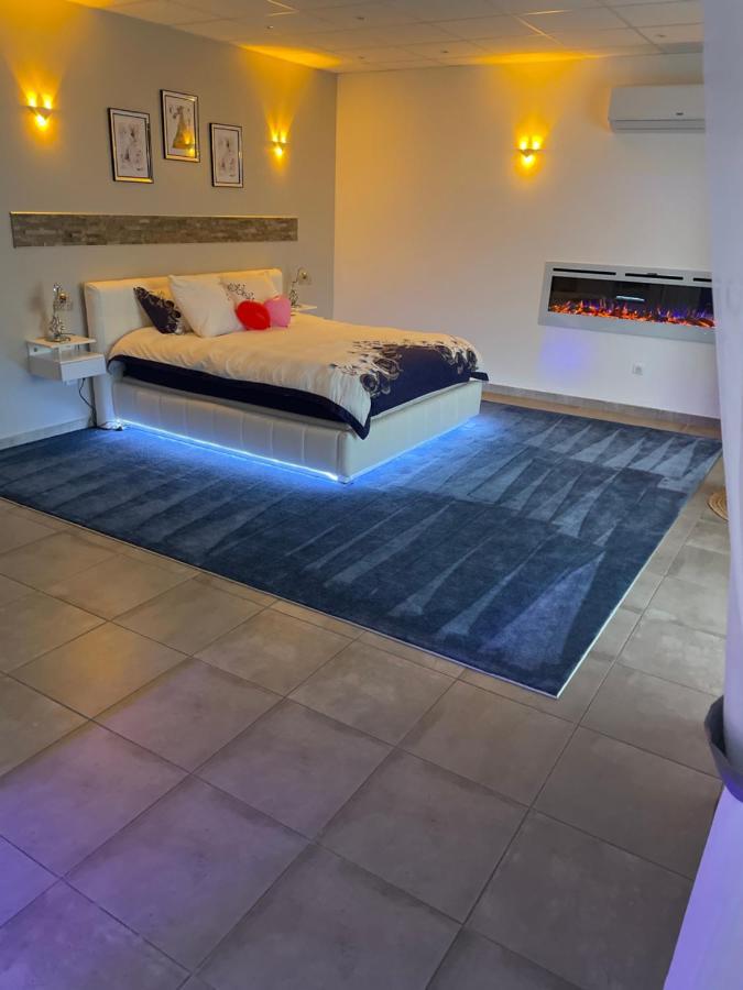 Luxury Loft Spa Сен Дизие Екстериор снимка